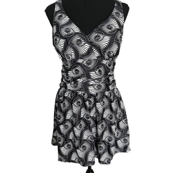 𝅺Perona  black/ white patterned swim dress size 14 - Picture 1 of 11